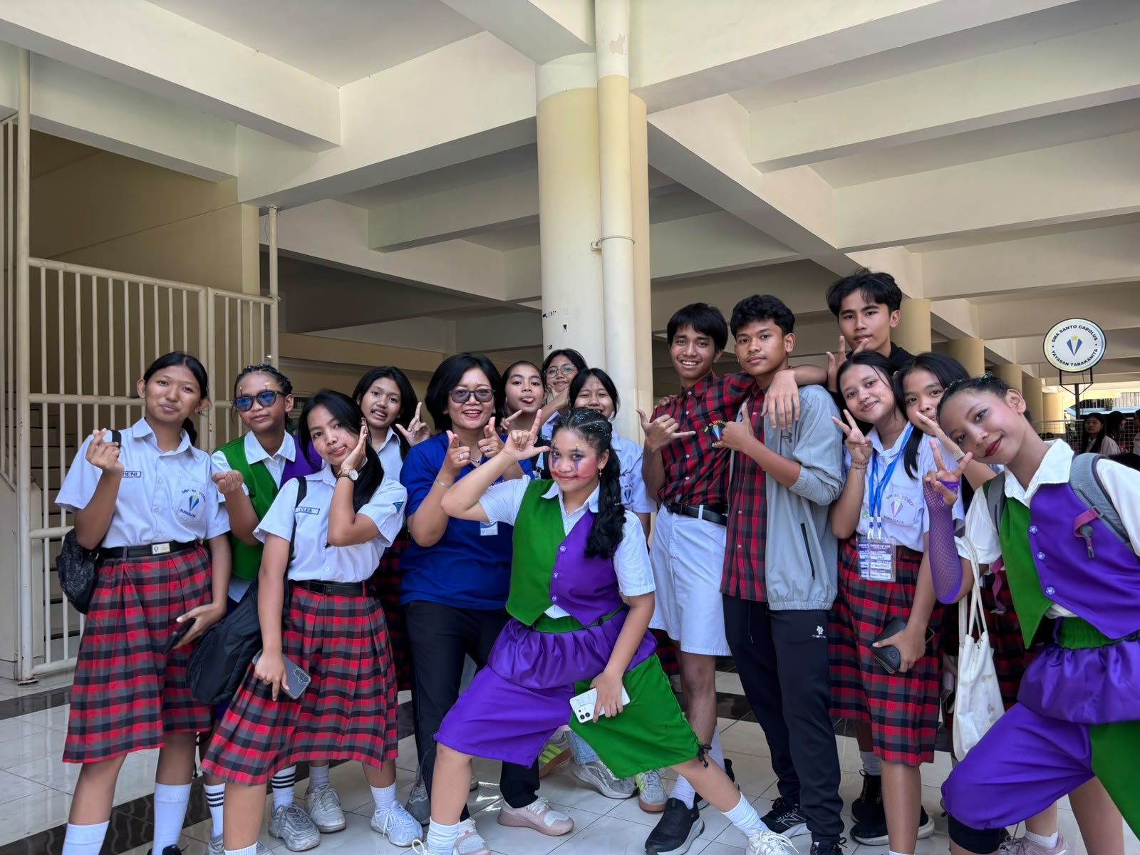 Kegiatan Open House Carolus Cup dan Edufair