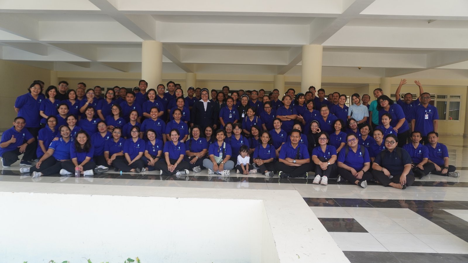 ✨ EDUFAIR & CAROLUS CUP 2026 A SUCCESS!✨

The Tarakanita Foundation—Surabaya Chapter successfully hosted the Edufair and Carolus Cup 2026 at the Carolus Complex with great spirit, camaraderie, and enthusiasm.

A variety of exciting activities enlivened the event :

✨ Educational Consultations
✨ Education Exhibition
✨ Entertainment
✨ Value Proposition Presentations
✨ School Creative Projects
🏆 Carolus Cup
🛍️ Bazaar

This success is the result of hard work, unity, and collaboration among all parties. Thank you to the participants, parents, the organizing committee, teachers, nuns, and sponsors for providing their full support, which allowed the event to run smoothly and joyfully. 💙💛

See you at the next Tarakanita event!
Greetings from Tarakanita!
One Heart, One Spirit!
Tarakanita, YES! 💙💛
