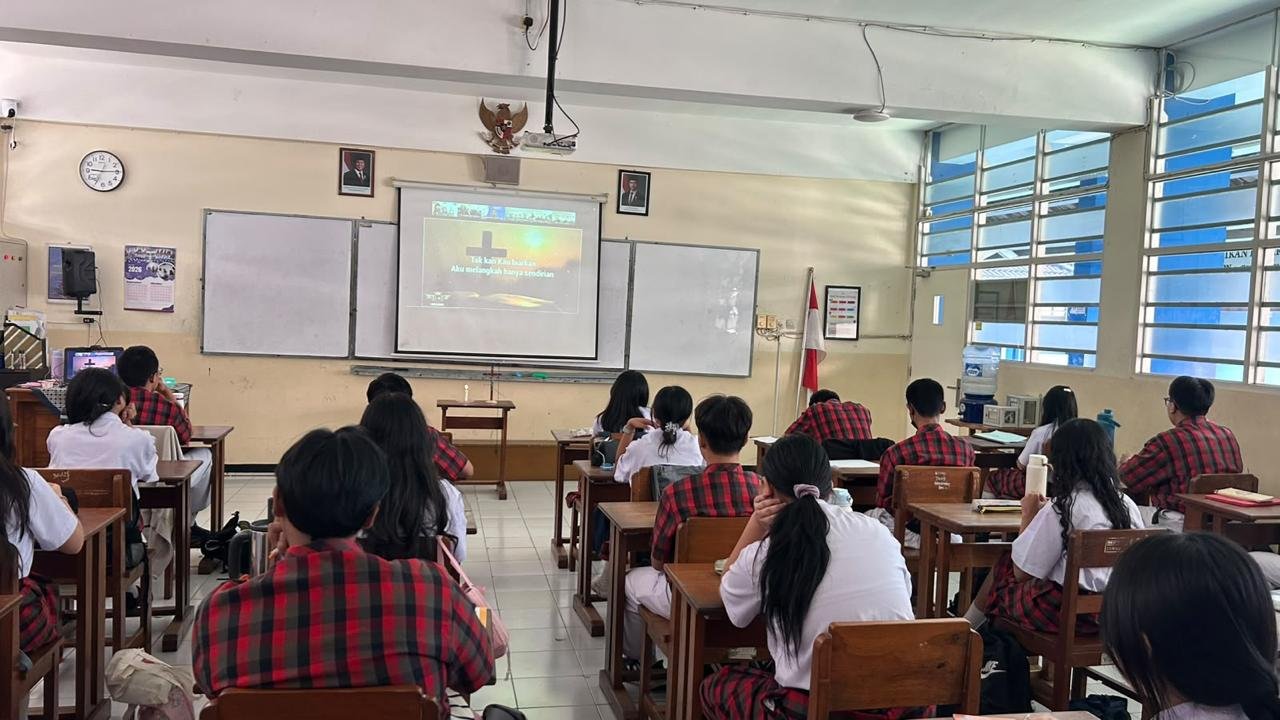 Novena 2: Menyongsong 75 Tahun Tarakanita, Warga Komunitas SMA Santo Carolus Menghidupi Kembali Semangat Misi Para Pionir CB