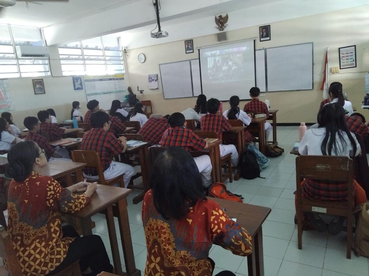 Novena 2: Menyongsong 75 Tahun Tarakanita, Warga Komunitas SMA Santo Carolus Menghidupi Kembali Semangat Misi Para Pionir CB