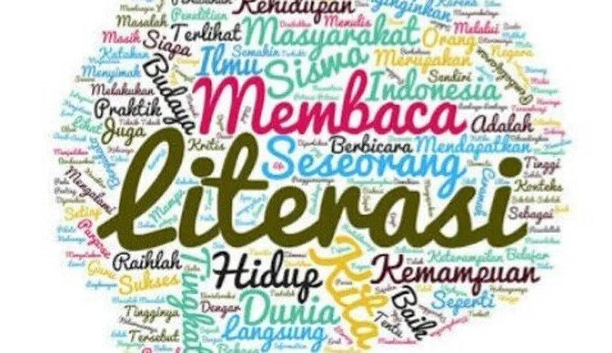 Program Gerakan Literasi Sekolah yang melibatkan seluruh siswa dan guru di lingkungan sekolah.